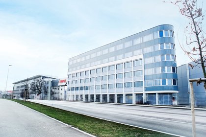 It' s a good start in 2022: HAINZL opens office building and company restaurant